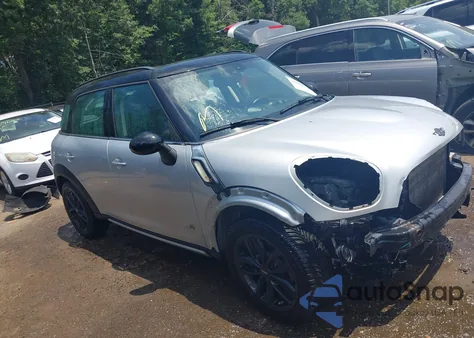2015 Mini Countryman Cooper S из США, поврежденный, VIN WMWZC5C56FWP45910
